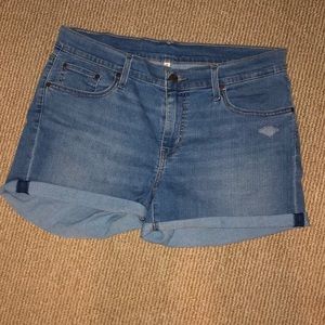 Levi’s Mom Shorts